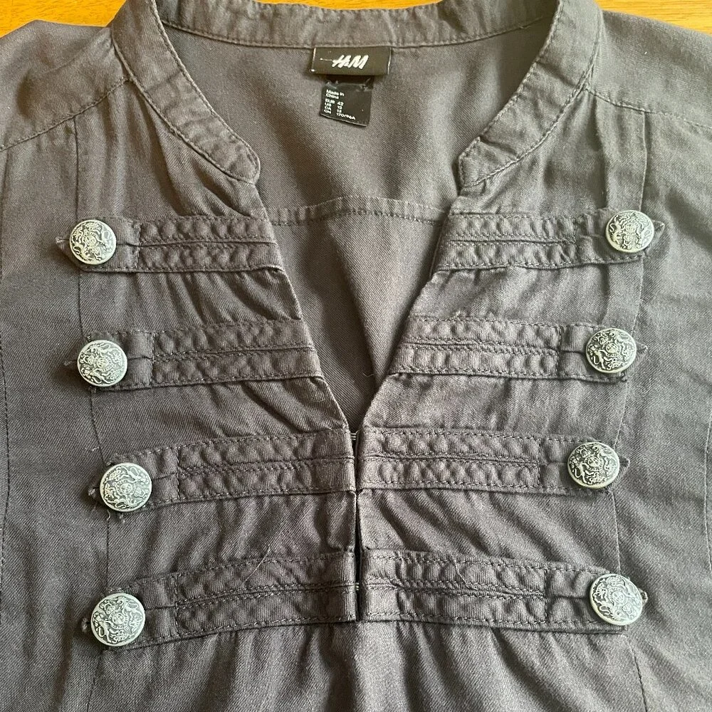 Size 12 H&M black military style top with silver buttons and short sleeves - Picture 10 of 14